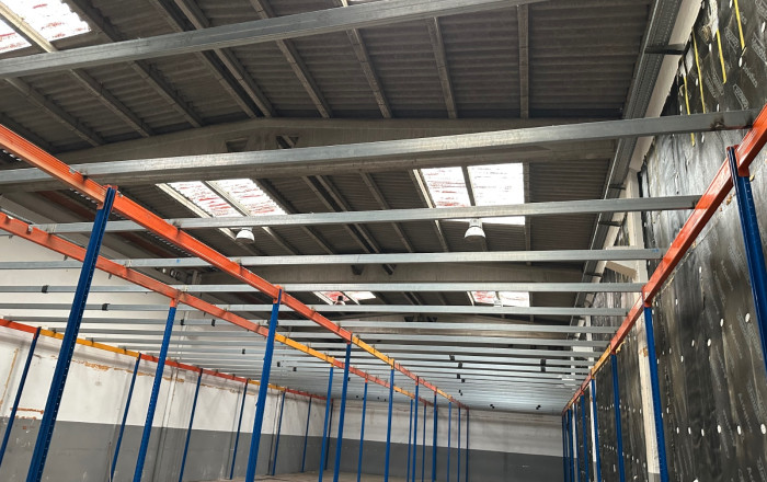 Venta - Naves y solares -
Terrassa