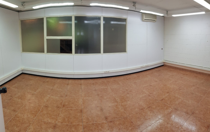 Venta - Naves y solares -
Terrassa