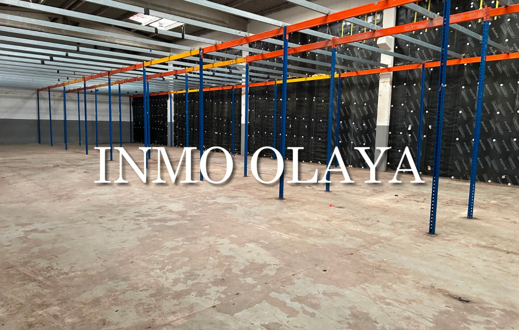 Venta - Naves y solares -
Terrassa