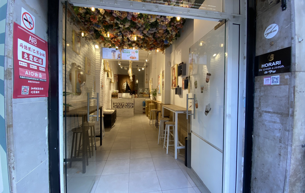 Venta - Local comercial -
Barcelona - Sagrada familia