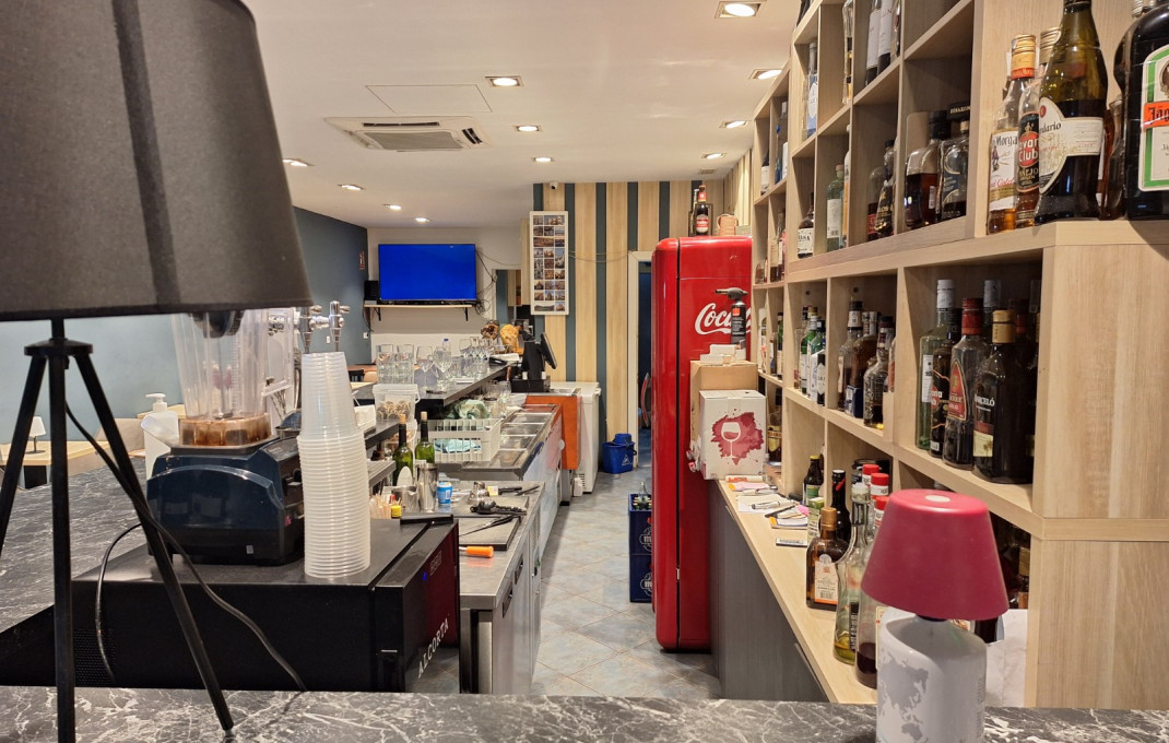 Traspaso - Bar Restaurante -
Barcelona - Eixample Derecho