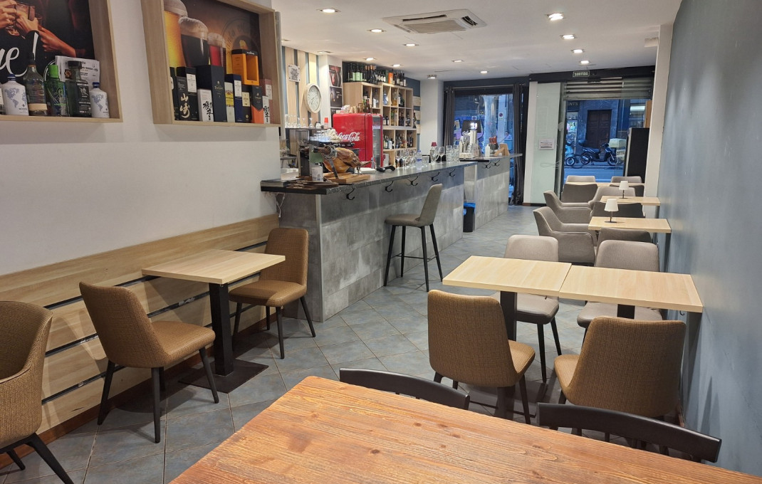 Traspaso - Bar Restaurante -
Barcelona - Eixample Derecho