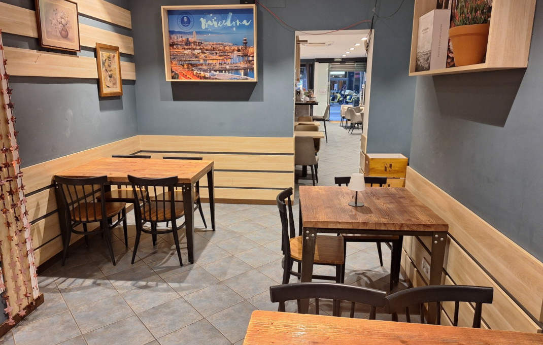 Traspaso - Bar Restaurante -
Barcelona - Eixample Derecho