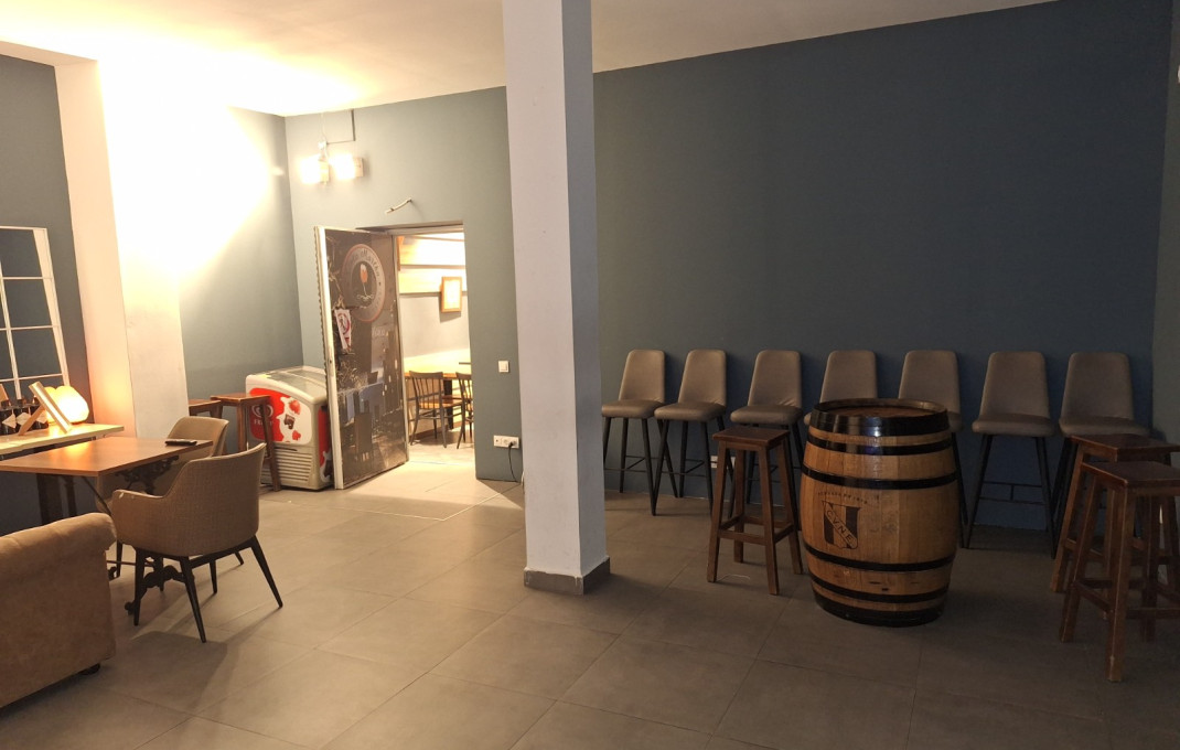 Traspaso - Bar Restaurante -
Barcelona - Eixample Derecho