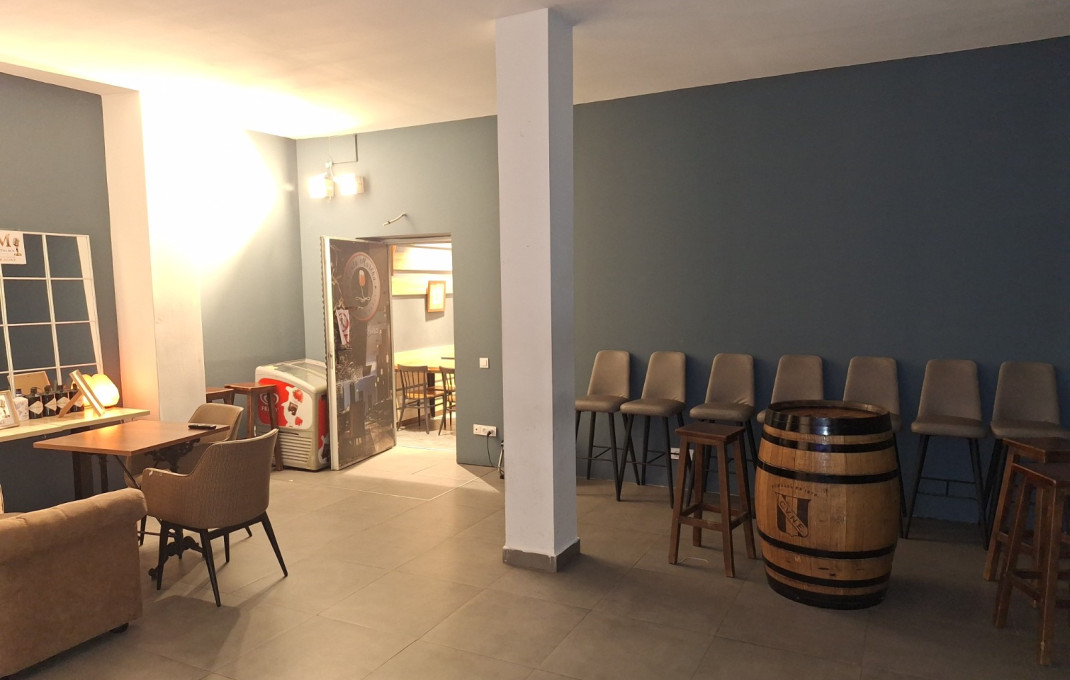 Traspaso - Bar Restaurante -
Barcelona - Eixample Derecho
