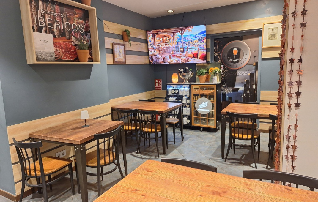 Traspaso - Bar Restaurante -
Barcelona - Eixample Derecho