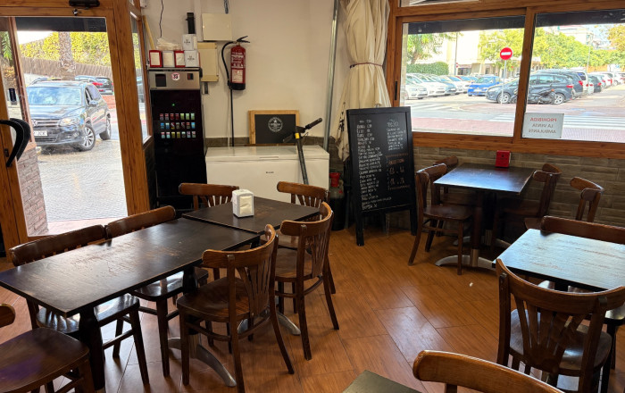 Traspaso - Bar-Cafeteria -
El Prat de Llobregat