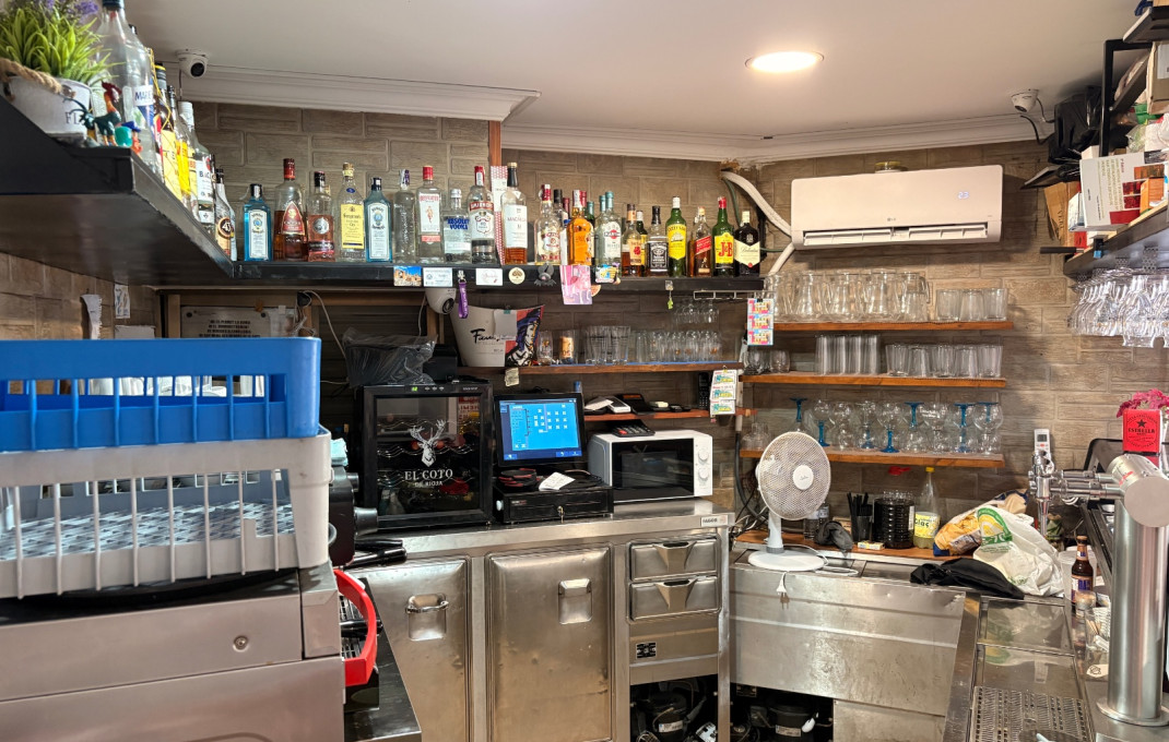 Traspaso - Bar-Cafeteria -
El Prat de Llobregat