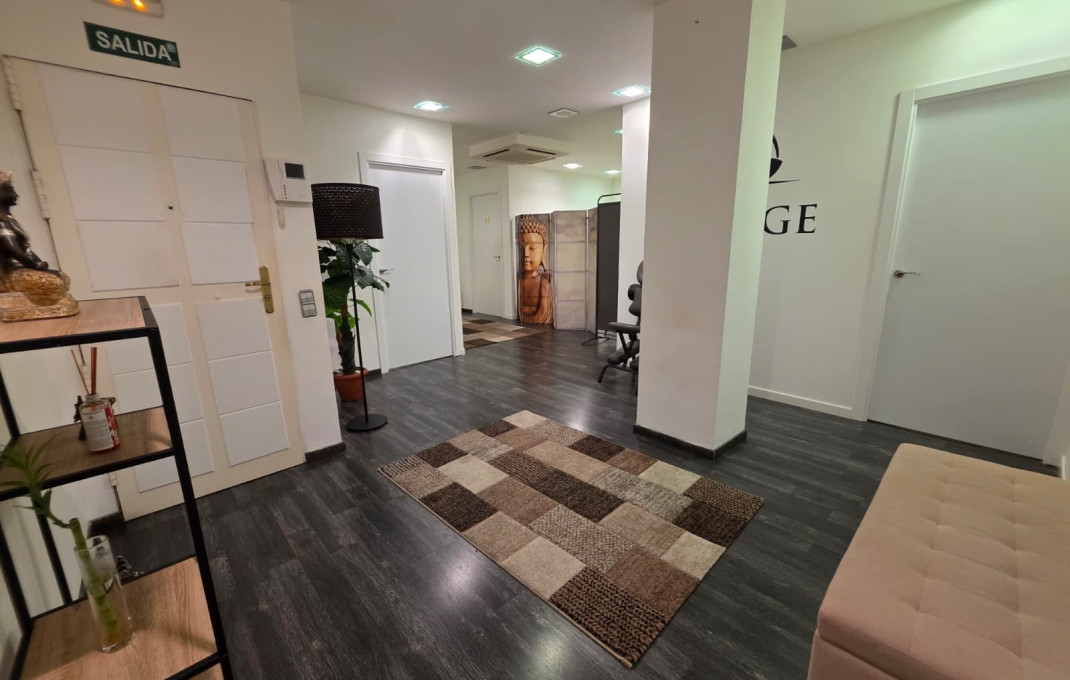 Transfert - Peluquerias y Estetica -
Barcelona - Eixample Izquierdo