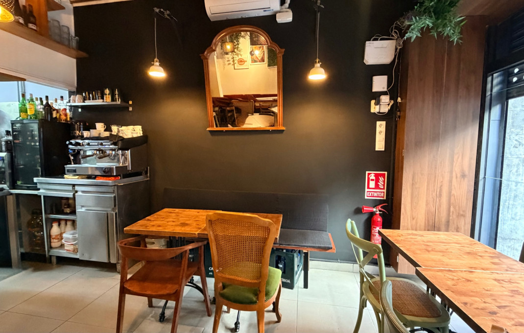 Transfert - Bar Restaurante -
Barcelona - Sants