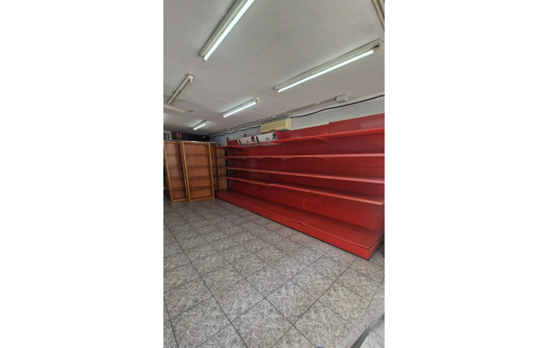 Revente - Local comercial -
Sant Feliu
