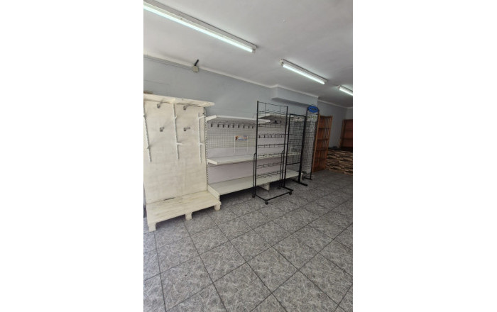 Revente - Local comercial -
Sant Feliu