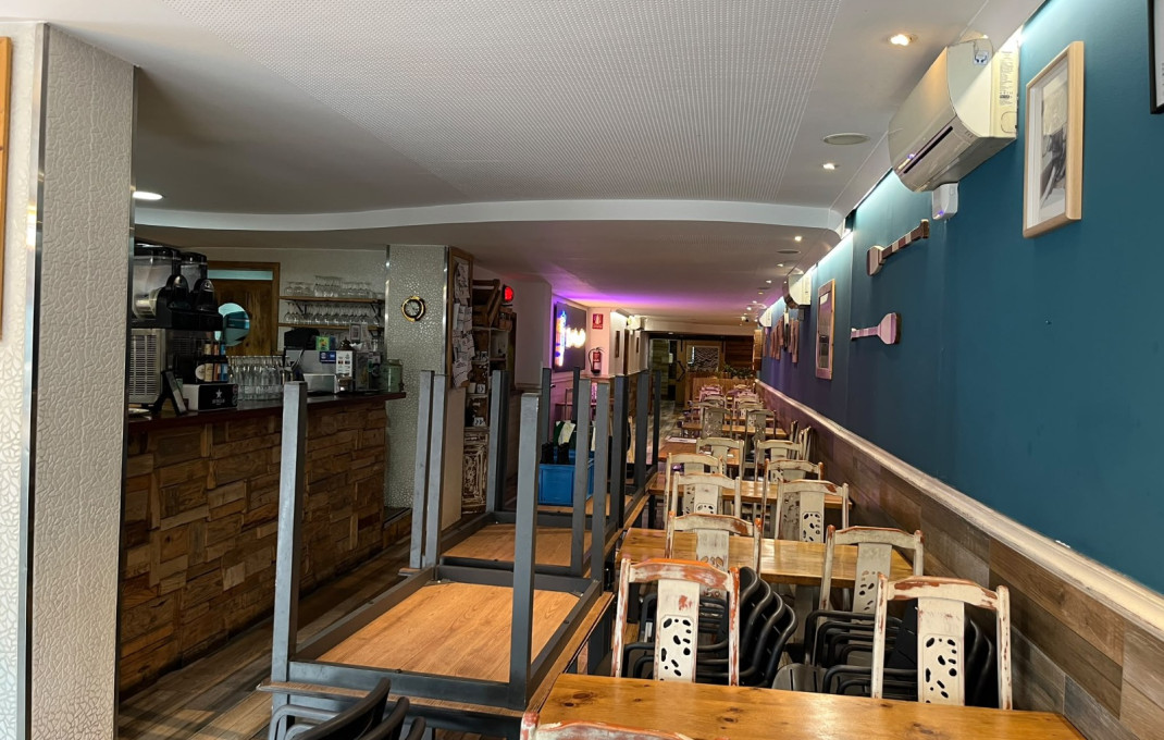 Transfert - Bar Restaurante -
Barcelona - Ciutat Vella