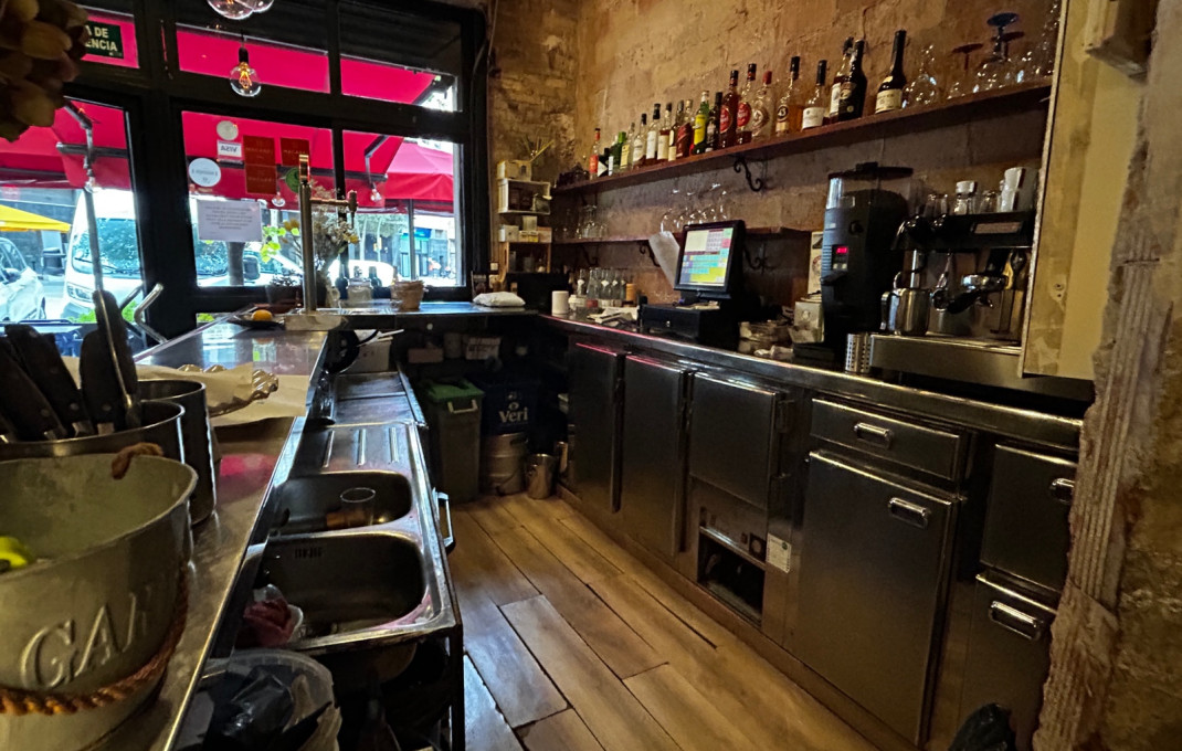 Transfert - Bar Restaurante -
Barcelona - Eixample