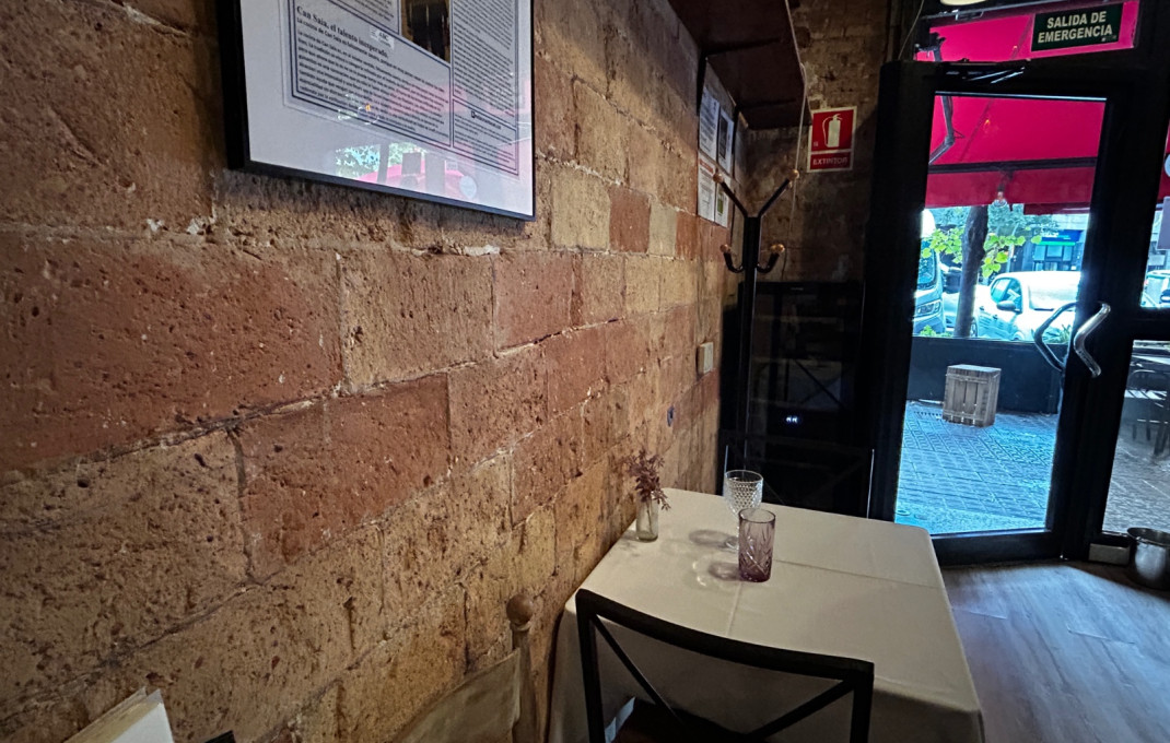 Transfert - Bar Restaurante -
Barcelona - Eixample