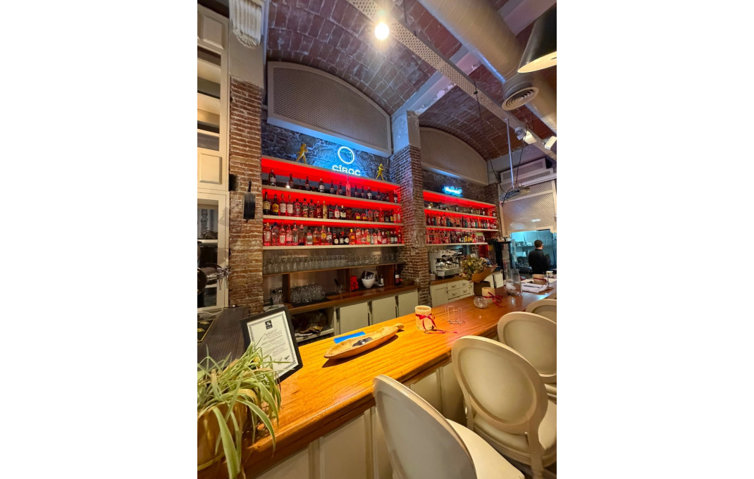 Traspaso - Bar Restaurante -
Barcelona - Eixample