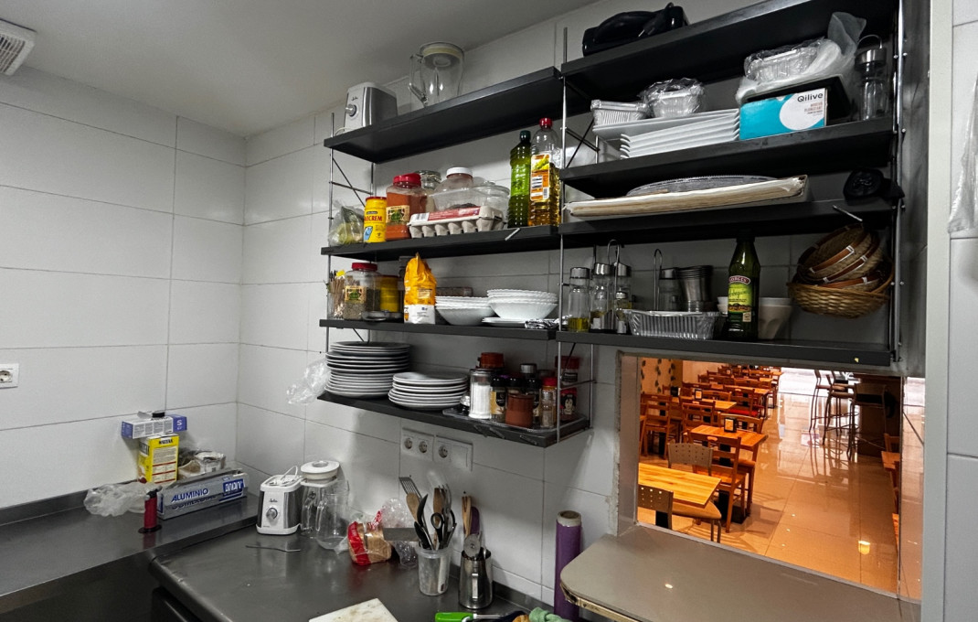 Traspaso - Bar-Cafeteria -
Sant Feliu