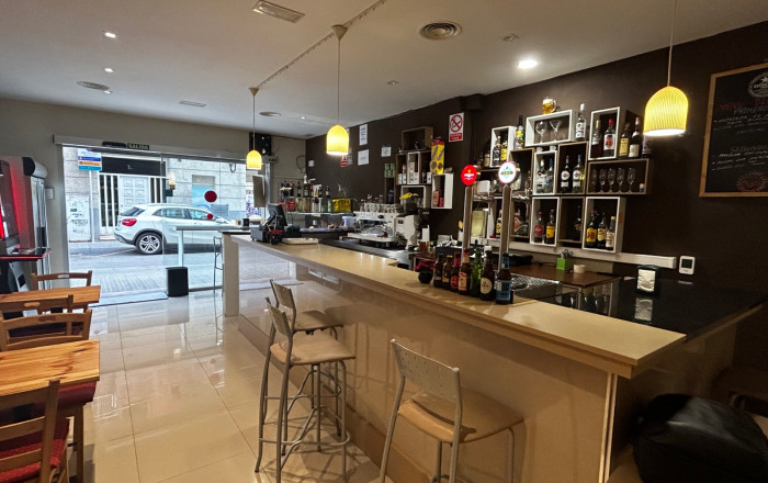 Traspaso - Bar-Cafeteria -
Sant Feliu