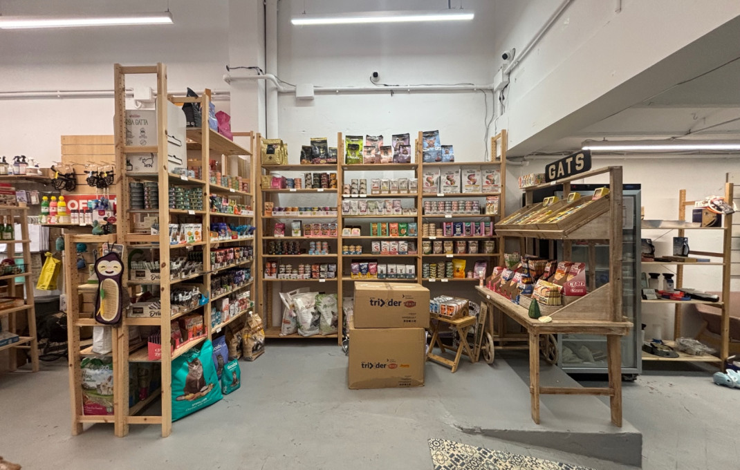 Traspaso - Tiendas -
Barcelona - Eixample Izquierdo