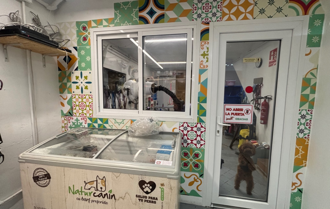 Traspaso - Tiendas -
Barcelona - Eixample Izquierdo