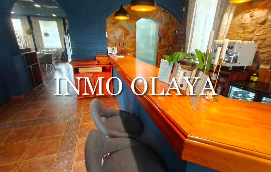 Traspaso - Restaurante -
Barcelona - Gràcia