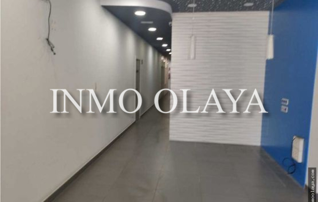 Venta - Local comercial -
Badalona - La Salut