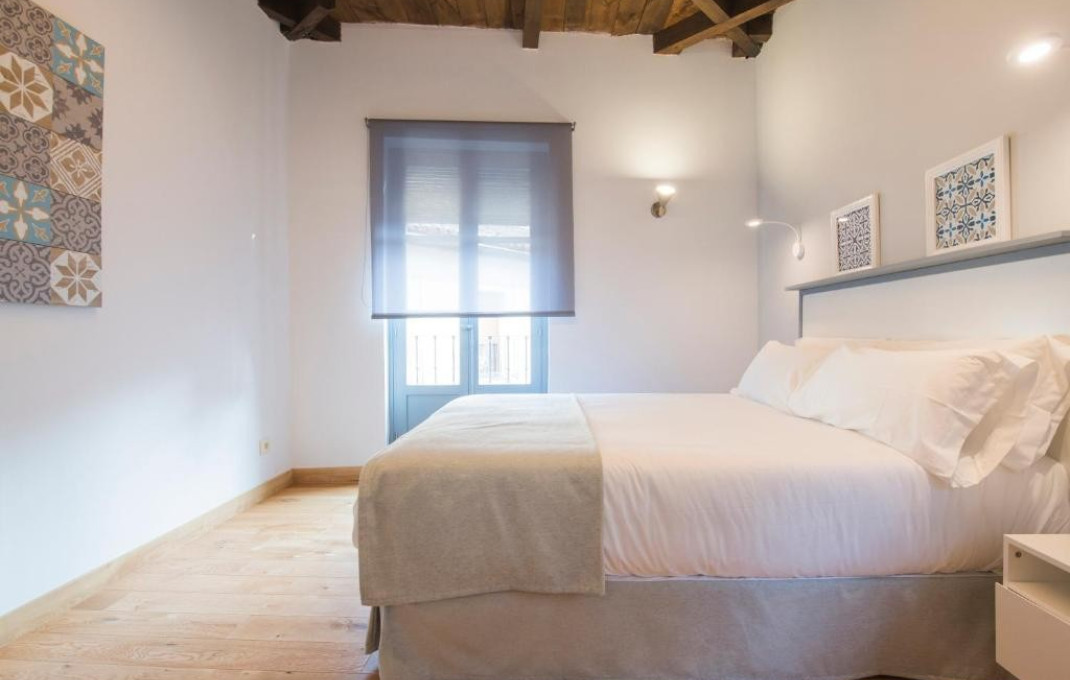 Venta - Apartahotel  -
Toledo