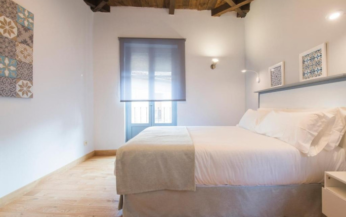 Venta - Apartahotel  -
Toledo