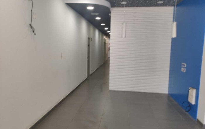 Venta - Local comercial -
Badalona - La Salut