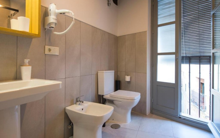 Venta - Apartahotel  -
Toledo