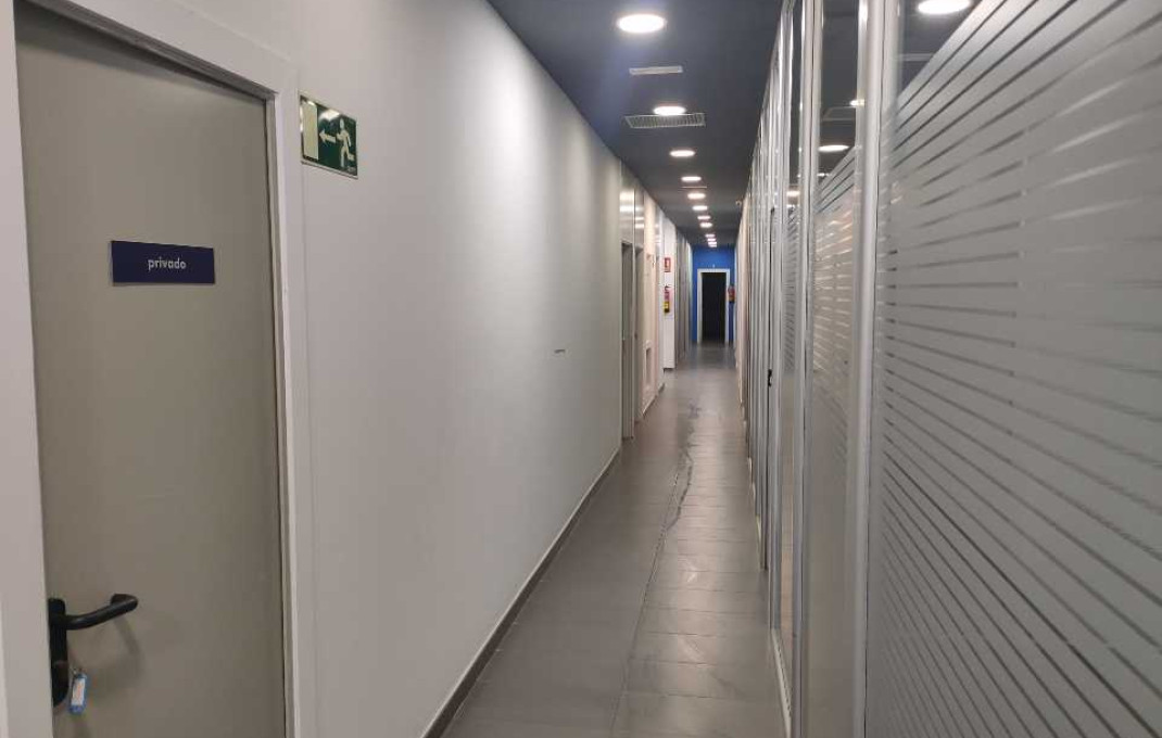 Venta - Local comercial -
Badalona - La Salut