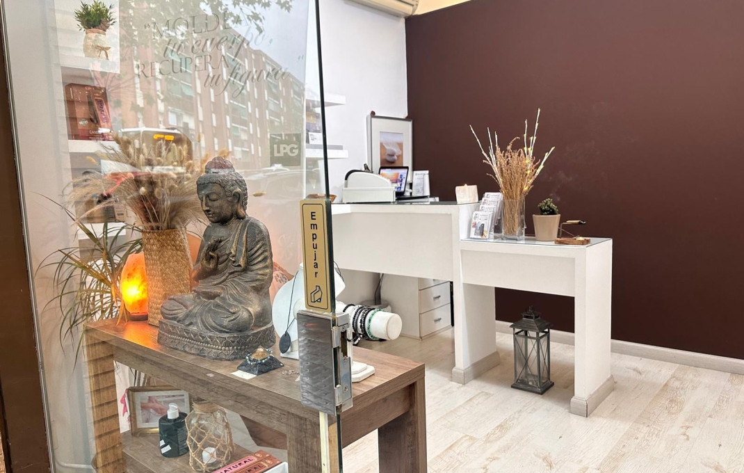 Traspaso - Peluquerias y Estetica -
Mataró - Via Europa - Parque Central