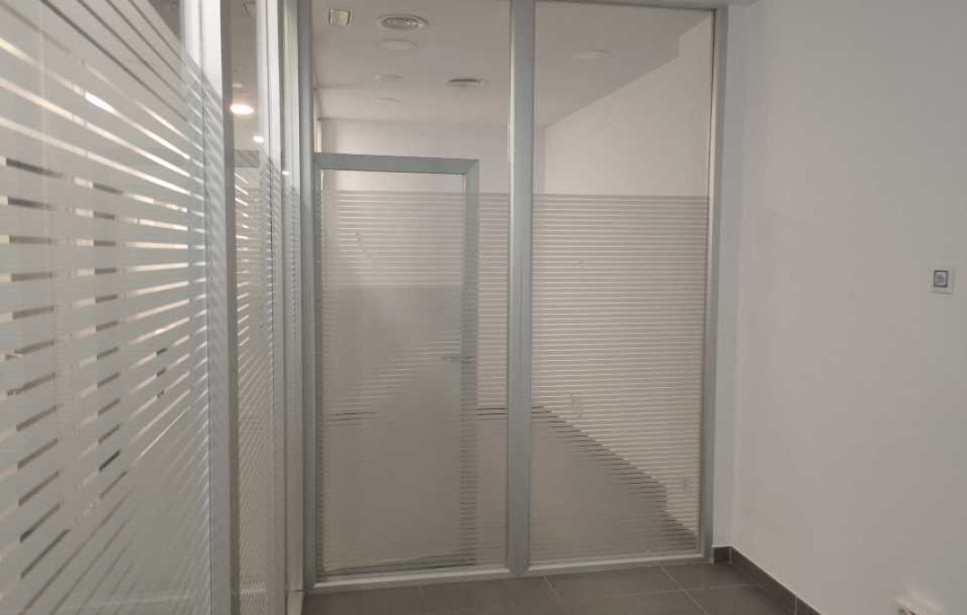 Venta - Local comercial -
Badalona - La Salut