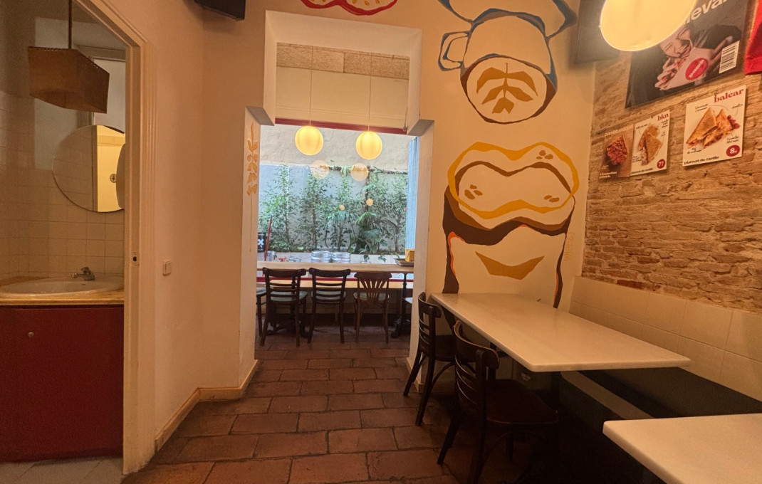 Traspaso - Licencia C2 -
Barcelona - Gràcia
