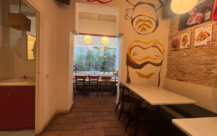 Traspaso - Licencia C2 -
Barcelona - Gràcia