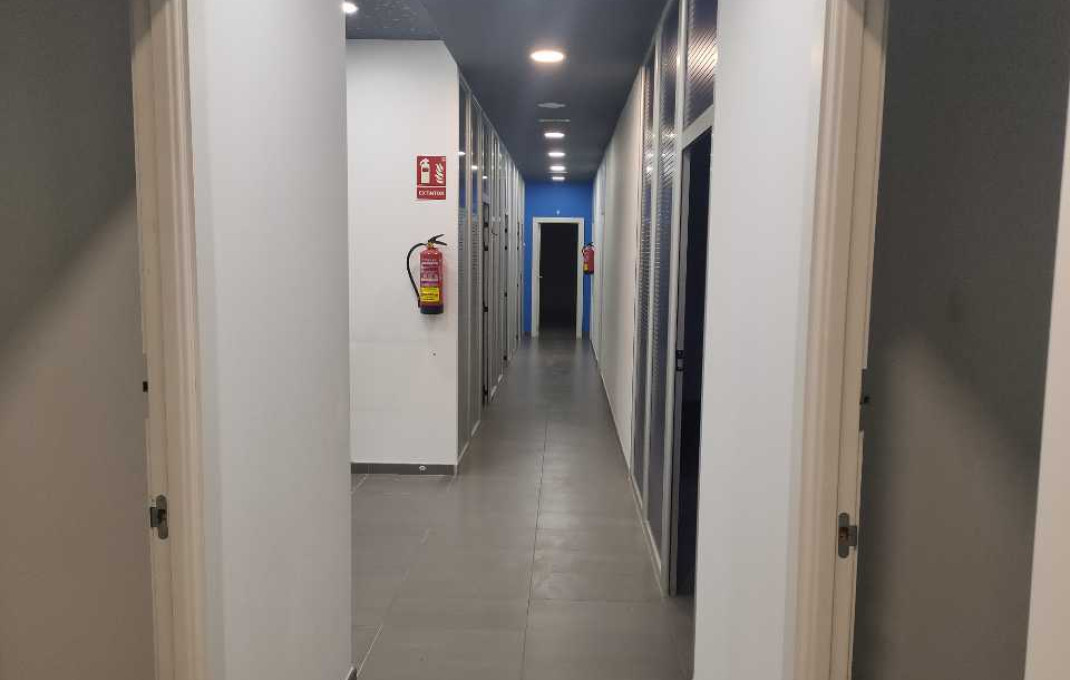 Venta - Local comercial -
Badalona - La Salut