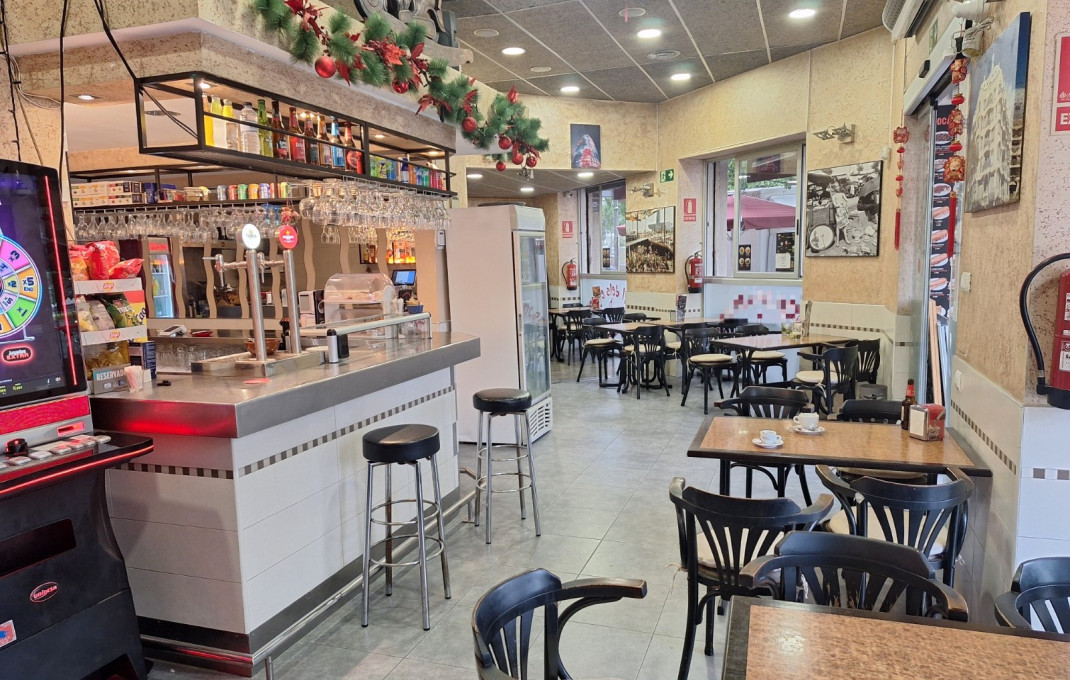 Transfer - Bar Restaurante -
Barcelona - Eixample Derecho