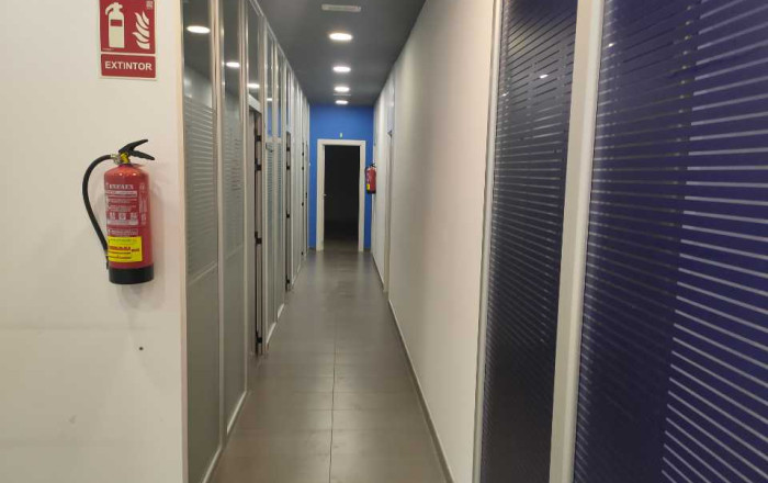 Venta - Local comercial -
Badalona - La Salut