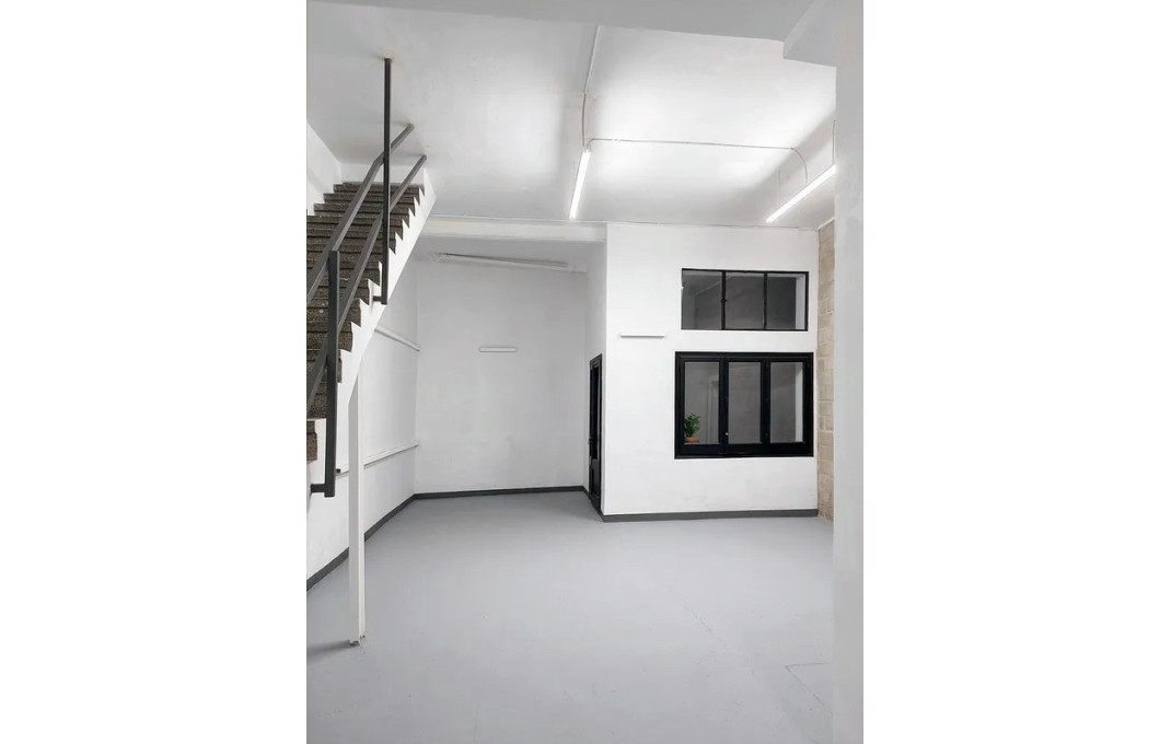 Venta - Local comercial -
Horta - Guinardó
