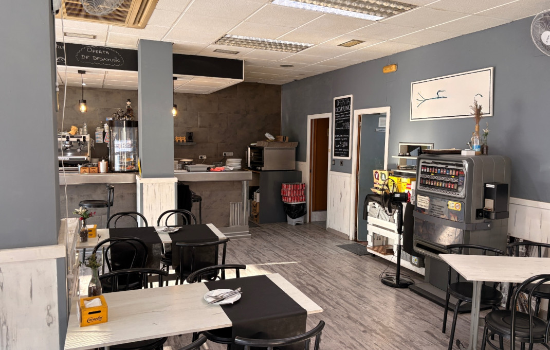 Traspaso - Bar-Cafeteria -
Viladecans