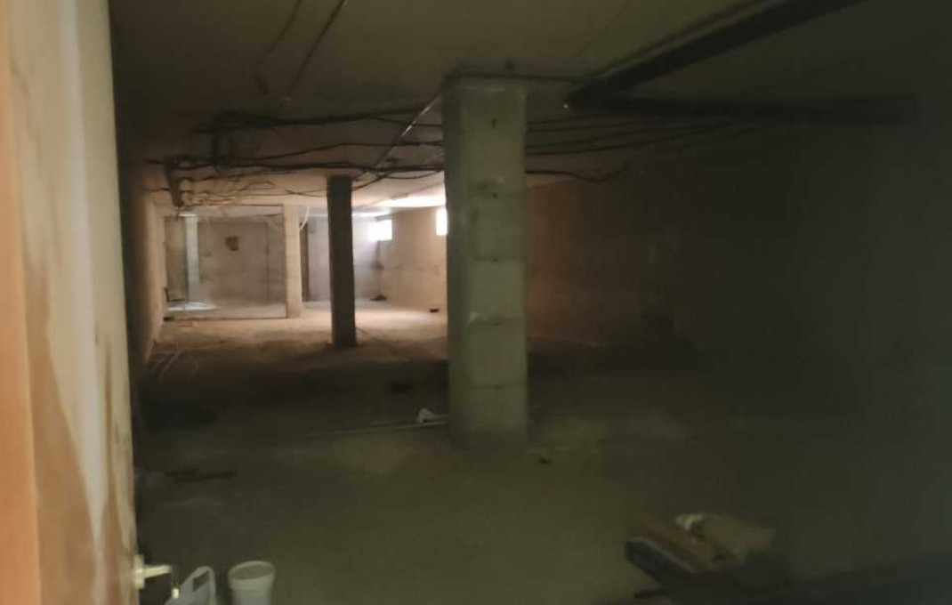 Venta - Local comercial -
Badalona - La Salut