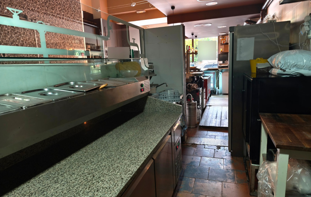 Traspaso - Bar Restaurante -
Barcelona - Les corts