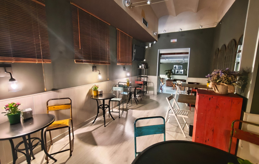 Traspaso - Bar Restaurante -
Barcelona - Les corts