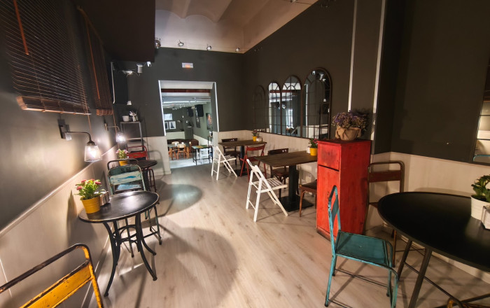 Traspaso - Bar Restaurante -
Barcelona - Les corts