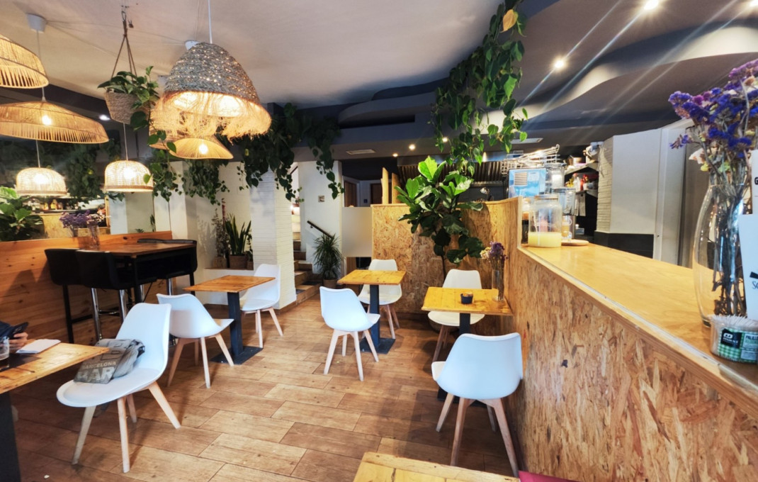 Transfer - Restaurant -
Barcelona - Sagrada familia
