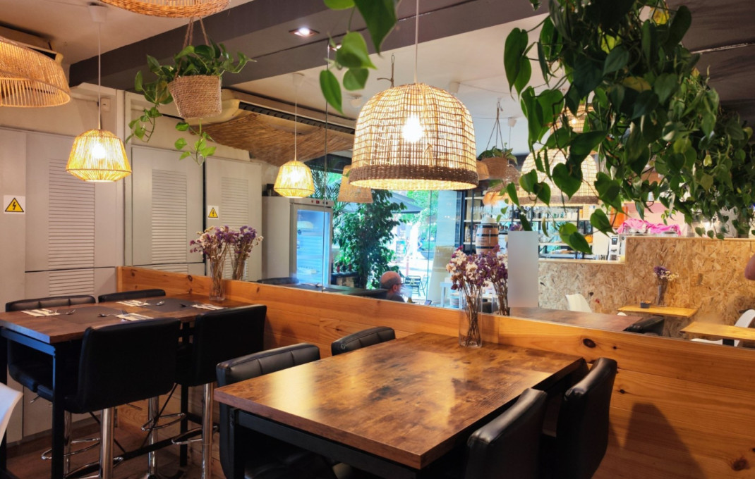 Transfer - Restaurant -
Barcelona - Sagrada familia
