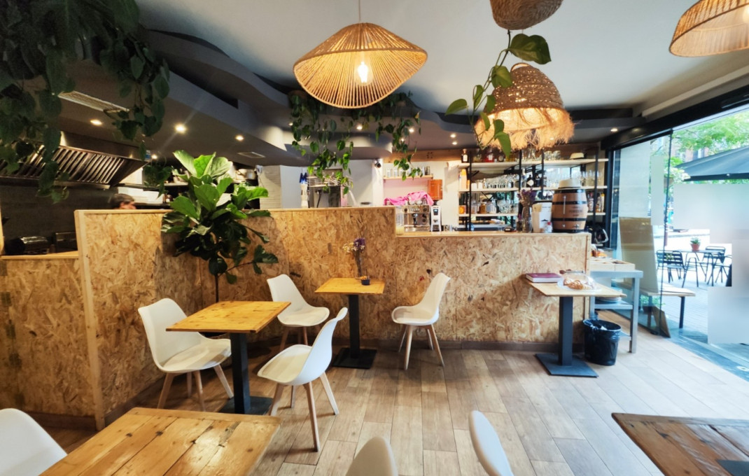 Transfer - Restaurant -
Barcelona - Sagrada familia