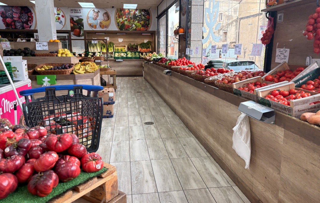 Traspaso - Tienda Alimentacion  -
Castellbisbal