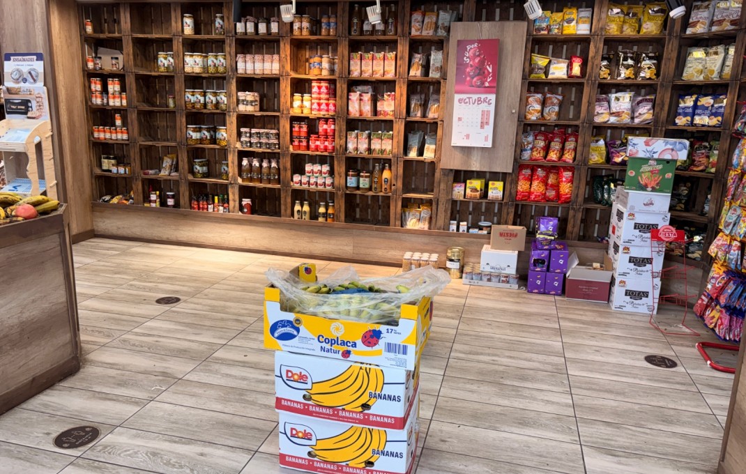 Traspaso - Tienda Alimentacion  -
Castellbisbal