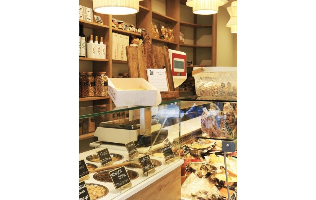 Traspaso - Tienda Alimentacion  -
Castelldefels